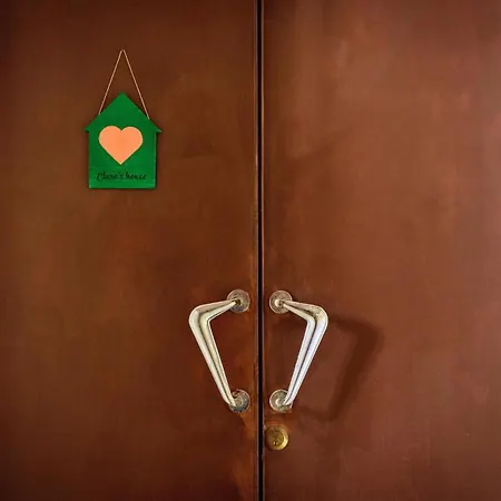 Clara's House