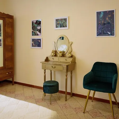 Clara's House شقة Quara