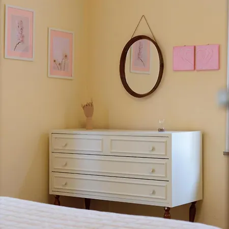 Clara's House شقة Quara