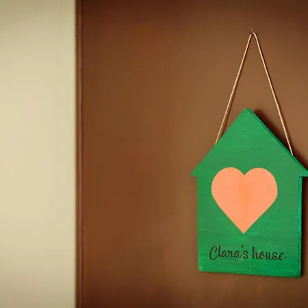 Clara's House