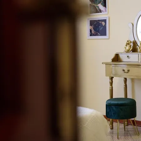 Clara's House * Quara