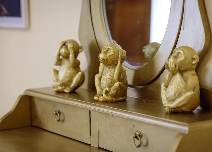 Clara's House * Quara